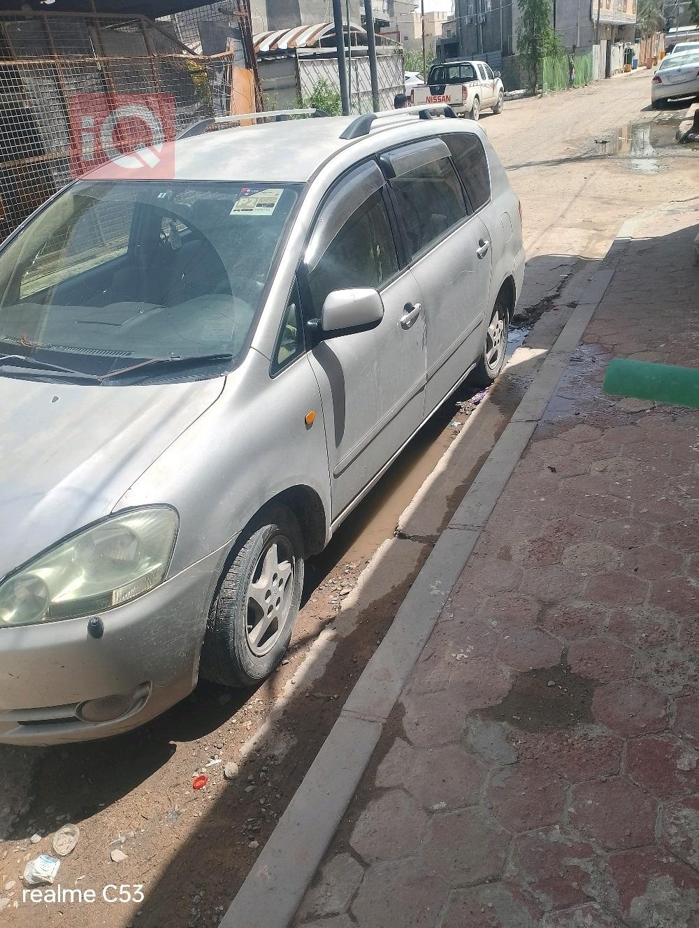 تويوتا إبسم